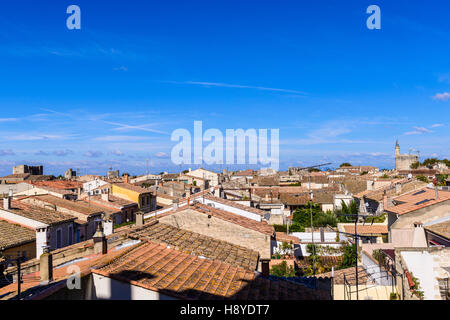 Vue des remparts sur la ville d'Aigues-Mortes, Camargue AIGUES-MORTES - FRANCE Banque D'Images