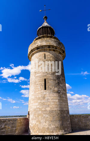 La tour de Constance vue des remparts Aigues Mortes Camargue France Banque D'Images