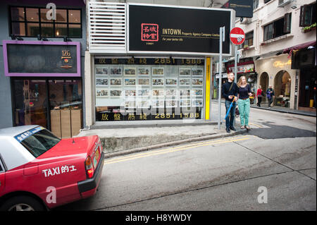 Hong Kong, 2013 La zone juste à l'ouest du centre de l'île de Hong Kong a beaucoup changé au cours des 20 dernières années. Banque D'Images