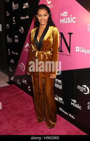 New York, NY, USA. 16 Nov, 2016. Teyana Taylor à la sixième édition annuelle des prix à l'espace entre le 16 novembre 2016. Walik Goshorn Crédit : Punch/media/Alamy Live News Banque D'Images