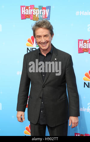 Universal City, CA, USA. 16 Nov, 2016. Martin Short assiste à la presse de la princesse pour NBC's 'Hairspray Live !' à la NBC Universal sort le 16 novembre 2016 à Universal City, Californie Crédit : MediaPunch Inc/Alamy Live News Banque D'Images