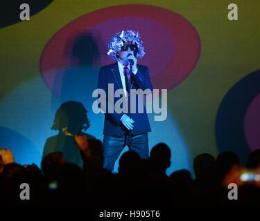 Miami Beach, FL, USA. 16 Nov, 2016. Pet Shop Boys effectuer au Fillmore le 16 novembre 2016 à Miami Beach, Floride. Credit : Mpi04/media/Alamy Punch Live News Banque D'Images