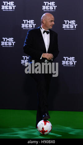 Zurich, Suisse. Jan 9, 2017. Le président de la FIFA, Gianni Infantino arrive à la coupe du monde les joueurs de l'année 2016 gala à Zurich, Suisse, 9 janvier 2017. Photo : Patrick Seeger/dpa/Alamy Live News Banque D'Images