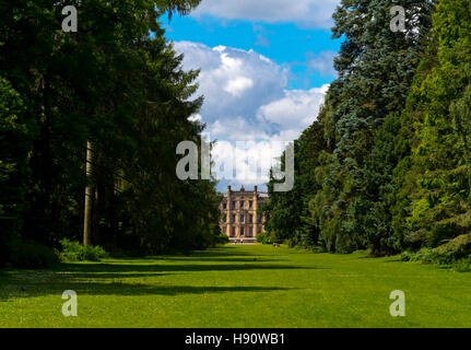 East Avenue Elvaston au château une demeure seigneuriale dans les motifs d'Elvaston Country Park, près de Derby Derbyshire, Angleterre, Royaume-Uni Banque D'Images