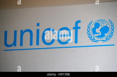 Logo das der Marke "UNICEF", Berlin. Banque D'Images