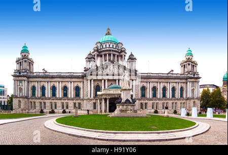 Belfast City Hall et Donegall Square, l'Irlande du Nord, Royaume-Uni Banque D'Images