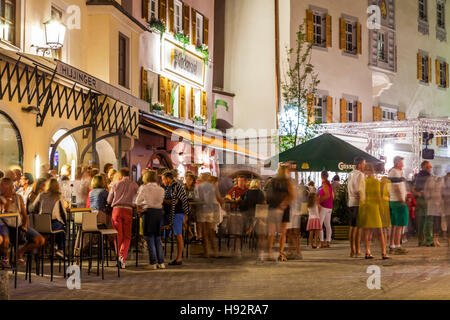 WEINSHOP HILLIGER ET BAR, RESTAURANT GLOCKENSPIEL, HINTERSTADT DISTRICT, vieille ville, KITZBUHEL IN TIROL, Tyrol, Autriche Banque D'Images