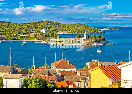 Port de l'île de Vis, Croatie, Dalmatie panorama Banque D'Images