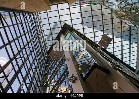 Dans l'atrium de l'hôtel Innside Frankfurt Eurotheum, Hesse, Allemagne, Banque D'Images