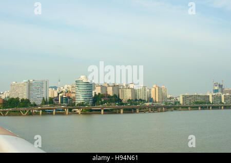 Hangang river à Séoul en Corée en été Banque D'Images