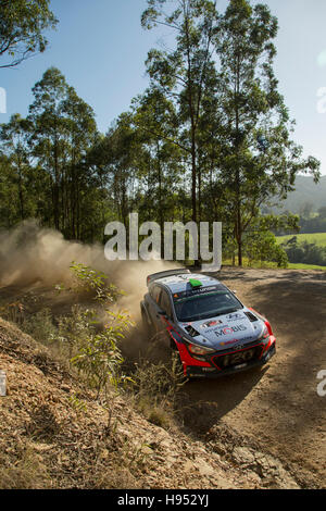 Coffs Harbour, Australie. 18 novembre, 2016. Stade 2 spécial. Bakers Creek. Dani Sordo (pilote), Hyundai Motorsport World Rally Team. Credit : Russell Hunter/Alamy Live News Banque D'Images