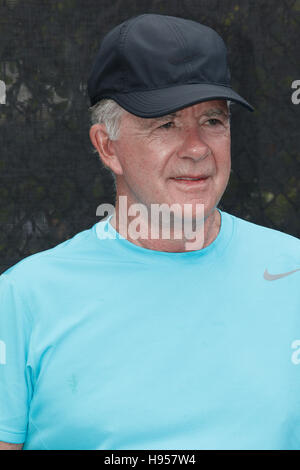 Boca Raton, Floride, USA. 18 Nov, 2016. Alan Thicke de douleurs de croissance à l'Pro-Celebrity Classic Tennis Chris Evert à Boca Raton en Floride, le 18 novembre 2016 Crédit : l'accès Photo/Alamy Live News Banque D'Images