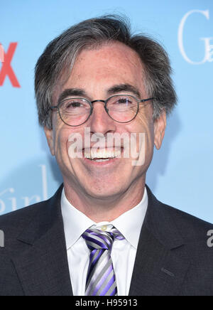 Westwood, Californie, USA. 18 Nov, 2016. Mike Gandolfi arrive pour la première de "Netflix Gilmore Girls : une année dans la vie' en première mondiale au théâtre Bruin. © Lisa O'Connor/ZUMA/Alamy Fil Live News Banque D'Images