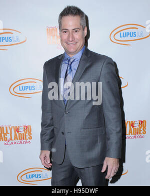 Beverly Hills, CA, USA. 18 Nov, 2016. 18 novembre 2016 - Los Angeles, Californie - Adam Selkowitz. Hollywood Bag Ladies Déjeuner tenu au Beverly Hilton Hotel. Crédit photo : Birdie Thompson/AdMedia © Birdie Thompson/AdMedia/ZUMA/Alamy Fil Live News Banque D'Images