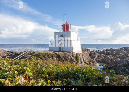 Phare de Amphitrite Point Péninsule d'Ucluelet l'île de Vancouver, British Columbia Canada Banque D'Images