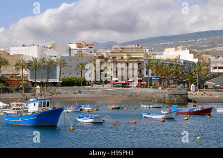 Ville et port de San Juan à Tenerife, dans les îles Canaries Banque D'Images