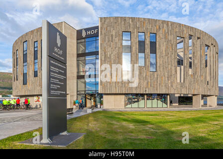 Une vue de l'Menningarhúsið Hof, le Centre culturel et de conférences, dans la ville d'Akureyri, Islande. Banque D'Images