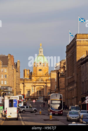 Royaume-uni, Ecosse, Edimbourg, vue de la George IV Bridge Street. Banque D'Images