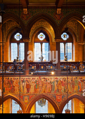 Royaume-uni, Ecosse, Lothian, Édimbourg, vue de l'intérieur de la Scottish National Portrait Gallery. Banque D'Images