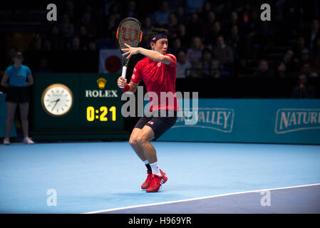 UK. 18 Nov, 2016. Kei Nishikori (JPN) joue le troisième match du groupe John McEnroe en finale ATP en UK. Credit : Alberto Pezzali/Pacific Press/Alamy Live News Banque D'Images