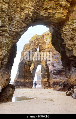 Plage des cathédrales, comme Praia Catedrais, Ribadeo, Espagne Banque D'Images