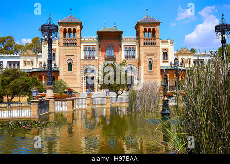 Jardins du parc Maria Luisa de Séville en Andalousie Espagne Banque D'Images