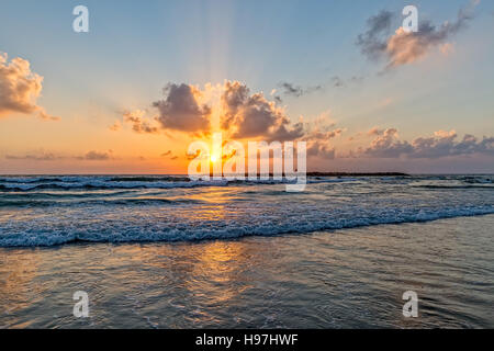 Tel Aviv beach sunset Banque D'Images