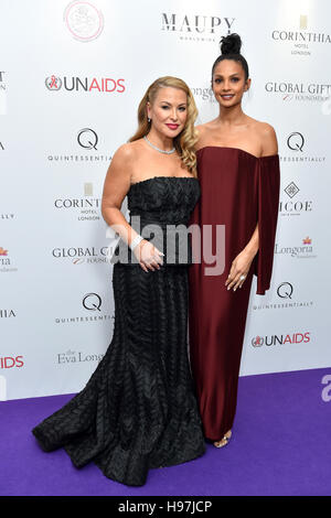 Anastacia et Alesha Dixon arrivant à l'échelle mondiale Gala Cadeaux de charité, à l'hôtel Corinthia, dans Whitehall Place, London. ASSOCIATION DE PRESSE Photo. Photo date : Samedi 19 Novembre, 2016. Crédit photo doit se lire : Matt Crossick/PA Wire Banque D'Images