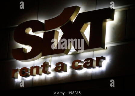 Logo das der Marke 'Sixt', Berlin. Banque D'Images