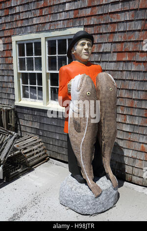 Une figure en forme d'un pêcheur dans le village de pêcheurs de Peggy's Cove, en Nouvelle-Écosse, Canada. Banque D'Images