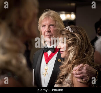 Londres, Royaume-Uni. 19 novembre, 2016. Quatrième Fédération Debutante Ball Crédit : Guy Josse/Alamy Live News Banque D'Images