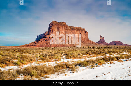 Matin d'hiver dans la Monument Valley. Arizona Utah USA Banque D'Images