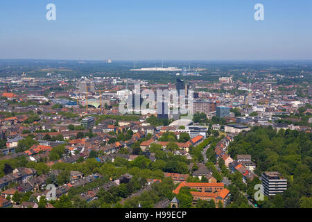 L'Allemagne, la Ruhr, vue depuis la tour de télévision Florian au Westfalen Park au centre-ville. Banque D'Images