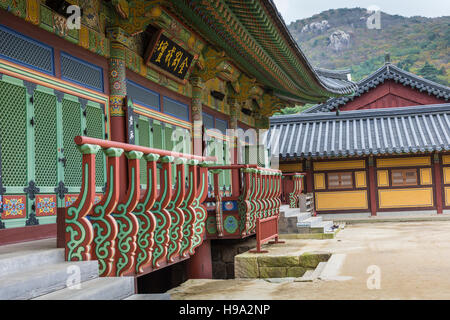 BUSAN - 27 octobre 2016 : Temple Beomeosa à Busan, Corée du Sud. Banque D'Images