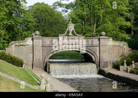 Les jardins du palais, pont, Bicester, Schleswig-Holstein, Allemagne Banque D'Images