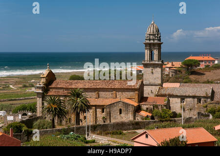 Monastère Royal de Santa Maria du 12e siècle, Oia, Pontevedra province, région de Galice, Espagne, Europe Banque D'Images
