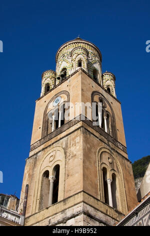 Le clocher de la Cathédrale Duomo di Amalfi, Sant'Andrea, Costiera Amalfitana, Côte Amalfitaine, Site du patrimoine mondial de l'UNESCO Banque D'Images