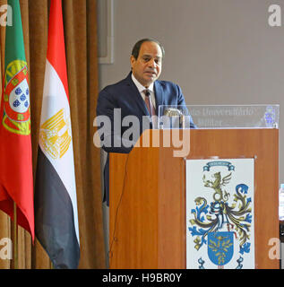 Lisbonne, Lisbonne, Portugal. 22 Nov, 2016. Le président égyptien, Abdel Fattah al-Sisi parle au cours de ses visites à l'académie militaire portugais à Lisbonne, Portugal, 22 novembre 2016 © Bureau Président égyptien/APA/Images/fil ZUMA Alamy Live News Banque D'Images