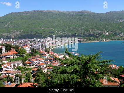 Beau paysage urbain sur les rives du lac Ohrid, Macédoine (ARYM) Banque D'Images