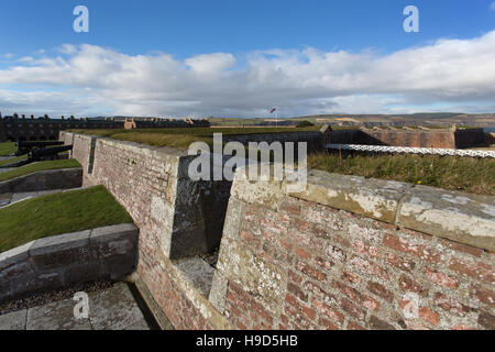 Fort George en Écosse. Vue pittoresque du bastion du Prince de Galles, sur la 18e siècle des remparts du fort George. Banque D'Images