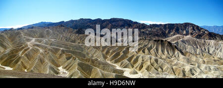 Zabriskie Point panorama en Amargosa Range à Death Valley National Park (Californie, USA) Banque D'Images