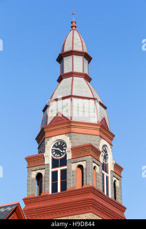 La tour de l'horloge du palais de justice du Comté de Pulaski à Little Rock, Arkansas. Banque D'Images