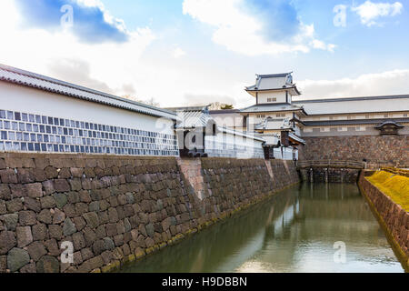 Parc du Château de Kanazawa et Jardin Kenrokuen à Kanazawa, Japon. Banque D'Images