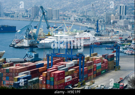 Ville portuaire, Valparaiso, Chili, Amérique du Sud Banque D'Images