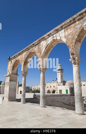 Haram esh Sharif, le minaret de la mosquée des femmes vu de l'enceinte du Mont du temple, Jérusalem, Israël Banque D'Images