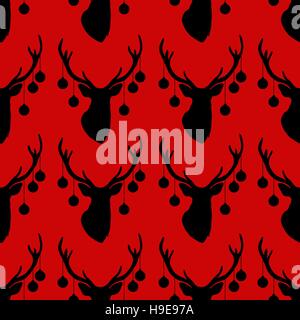 Modèle sans couture avec silhouette de tête de cerf sur les jouets de l'arbre de Noël fond rouge cornes. Illustration de Vecteur
