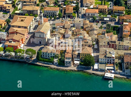 Vue aérienne, le lac de Garde, Lago di Garda, Torri del Benaco, Italie du Nord, Vénétie, Italie, il Europe vue aérienne Banque D'Images