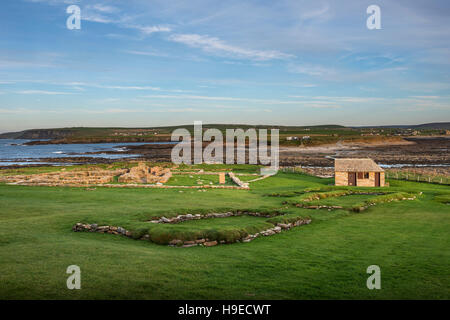 Pictish et la colonisation scandinave reste sur la Brough de Birsay, une île au large de la marée ne continent Orcades, Ecosse, Royaume-Uni Banque D'Images