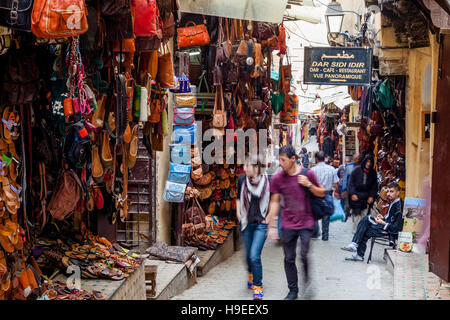 Boutiques dans la médina, Fès el Bali, FES, Maroc Banque D'Images