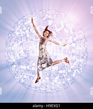 Mixed Race girl floating en planant sphère pixel Banque D'Images